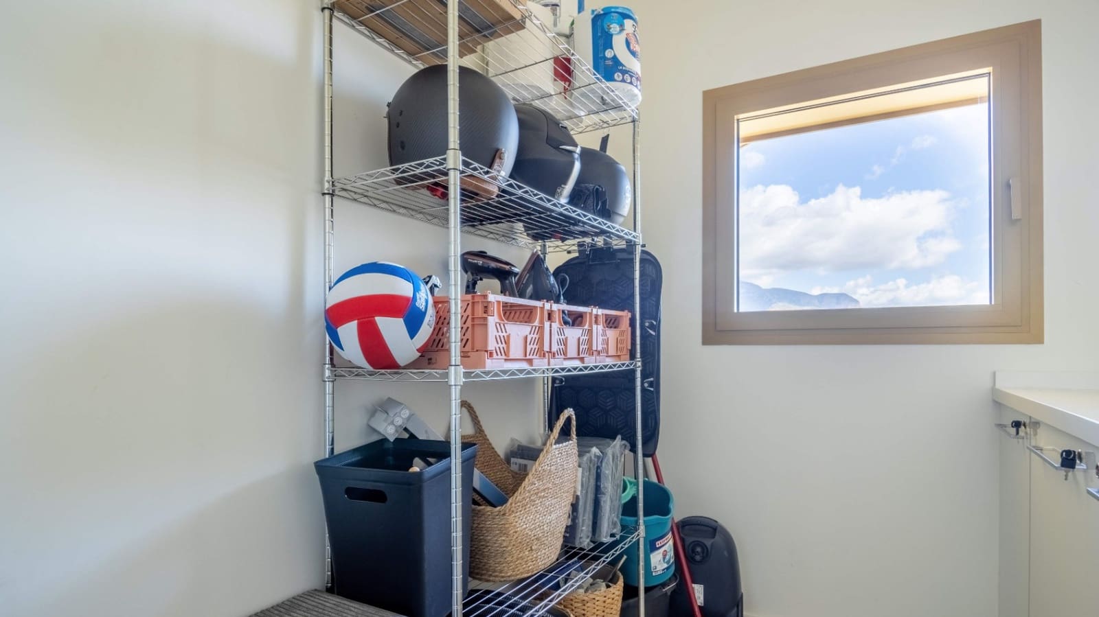 3 bedroom Apartment for sale in Benidorm with pool garage - € 1,785,000 (Ref: 9494883)