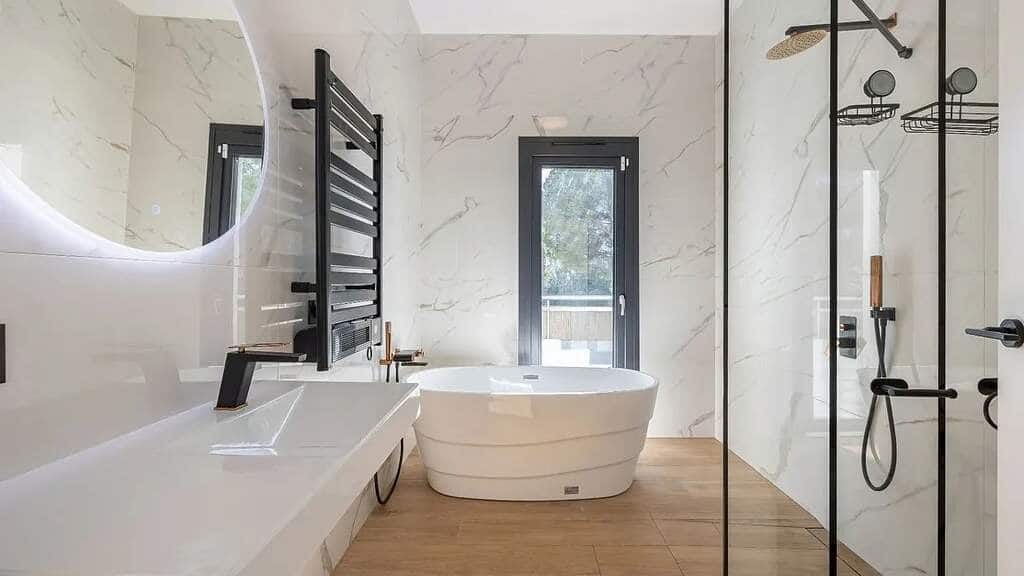 4 sypialnia Willa na sprzedaż w Altea z basenem garażem - 995 000 € (Ref: 9494884)