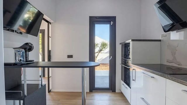 4 sypialnia Willa na sprzedaż w Altea z basenem garażem - 995 000 € (Ref: 9494884)