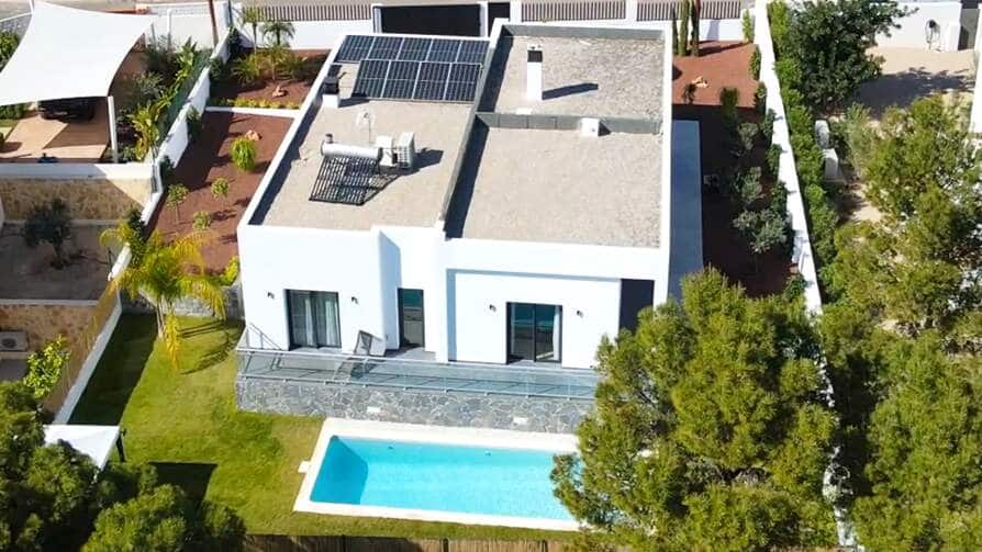 4 sypialnia Willa na sprzedaż w Altea z basenem garażem - 995 000 € (Ref: 9494884)