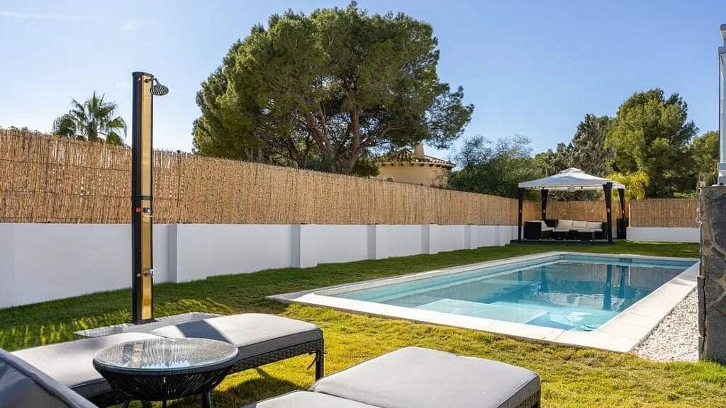 4 sypialnia Willa na sprzedaż w Altea z basenem garażem - 995 000 € (Ref: 9494884)