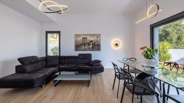 4 sypialnia Willa na sprzedaż w Altea z basenem garażem - 995 000 € (Ref: 9494884)