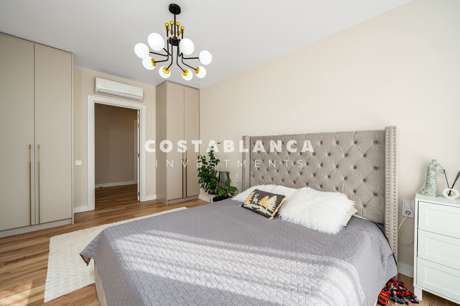 4 soveværelse Villa til salg i Calpe / Calp med swimmingpool garage - € 1.090.000 (Ref: 9494885)