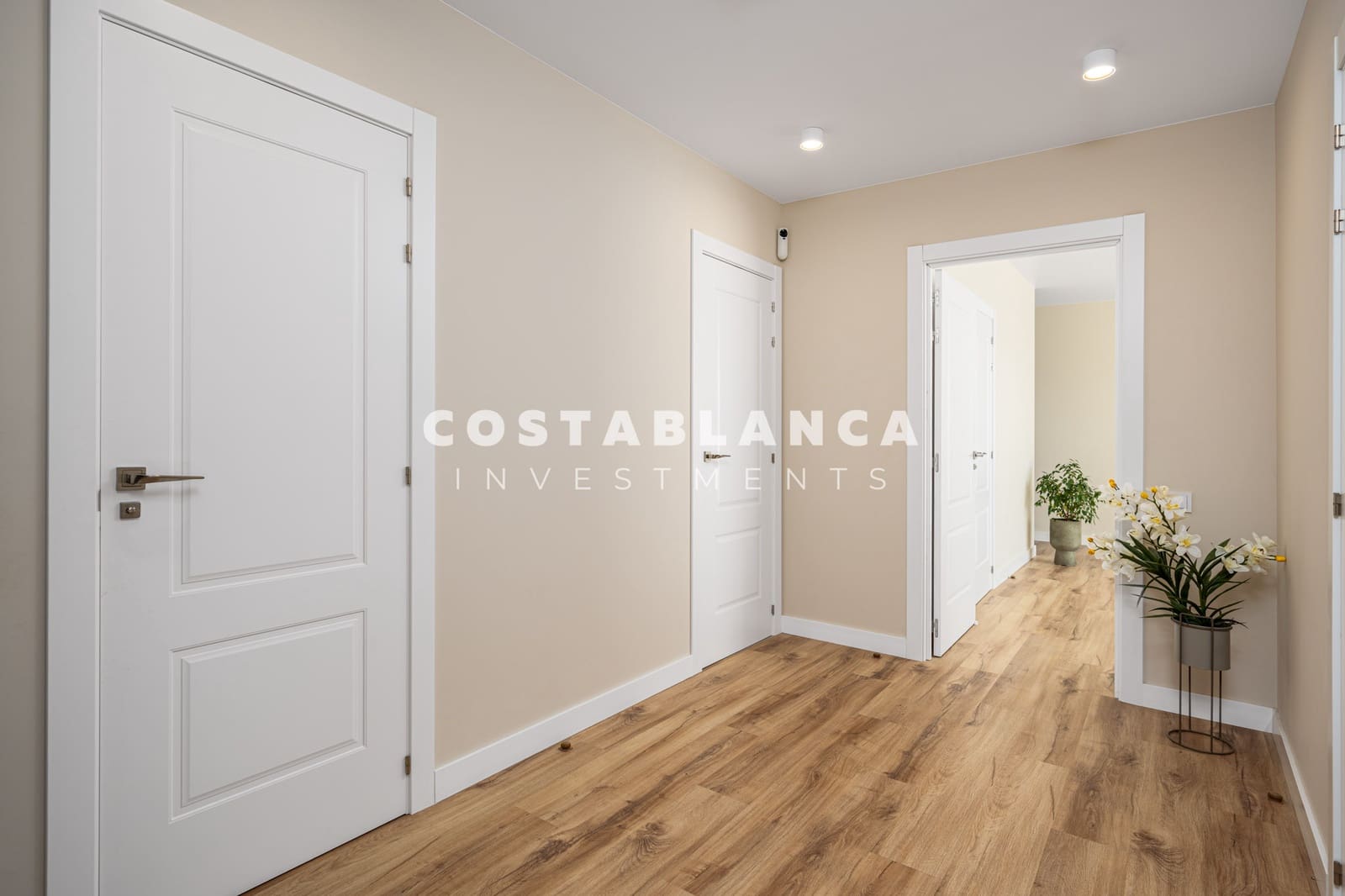 4 soveværelse Villa til salg i Calpe / Calp med swimmingpool garage - € 1.090.000 (Ref: 9494885)