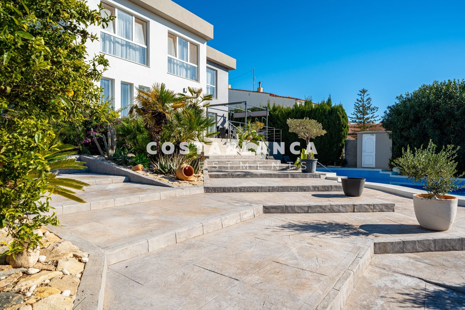 4 soveværelse Villa til salg i Calpe / Calp med swimmingpool garage - € 1.090.000 (Ref: 9494885)