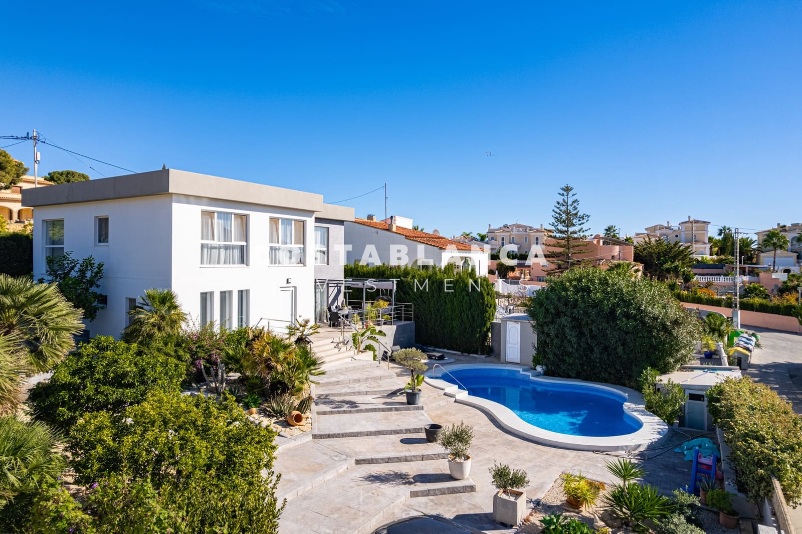 4 soveværelse Villa til salg i Calpe / Calp med swimmingpool garage - € 1.090.000 (Ref: 9494885)