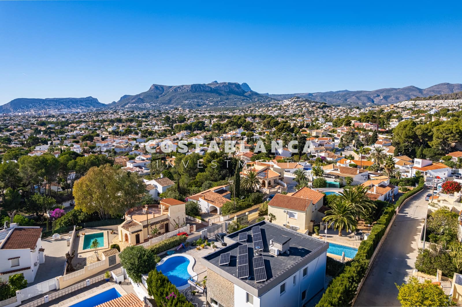 4 soveværelse Villa til salg i Calpe / Calp med swimmingpool garage - € 1.090.000 (Ref: 9494885)
