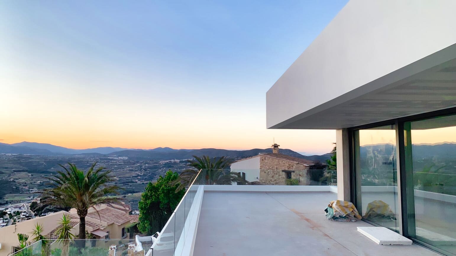 3 bedroom Villa for sale in Benitachell / Benitatxell with pool garage - € 2,495,000 (Ref: 9494886)