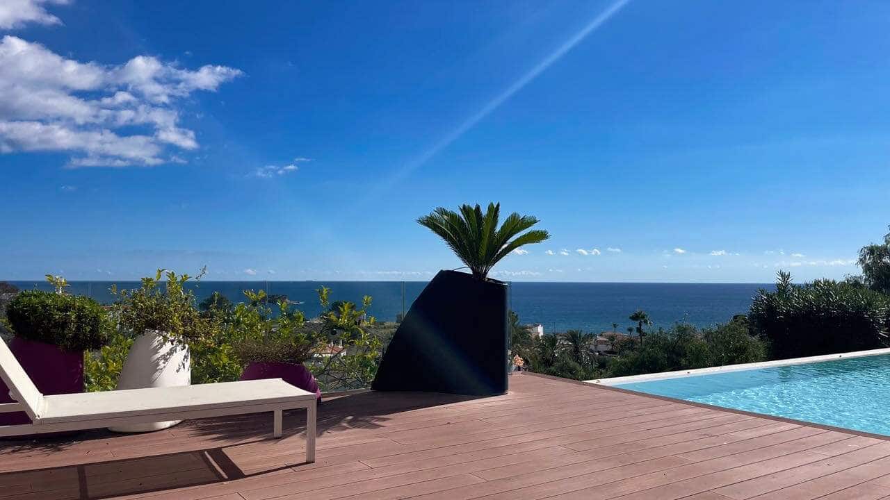 4 sypialnia Willa na sprzedaż w Altea z basenem garażem - 1 800 000 € (Ref: 9494887)