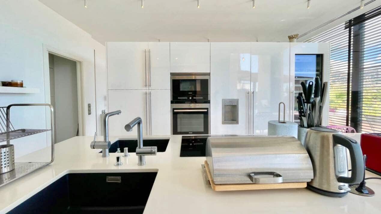 4 sypialnia Willa na sprzedaż w Altea z basenem garażem - 1 800 000 € (Ref: 9494887)