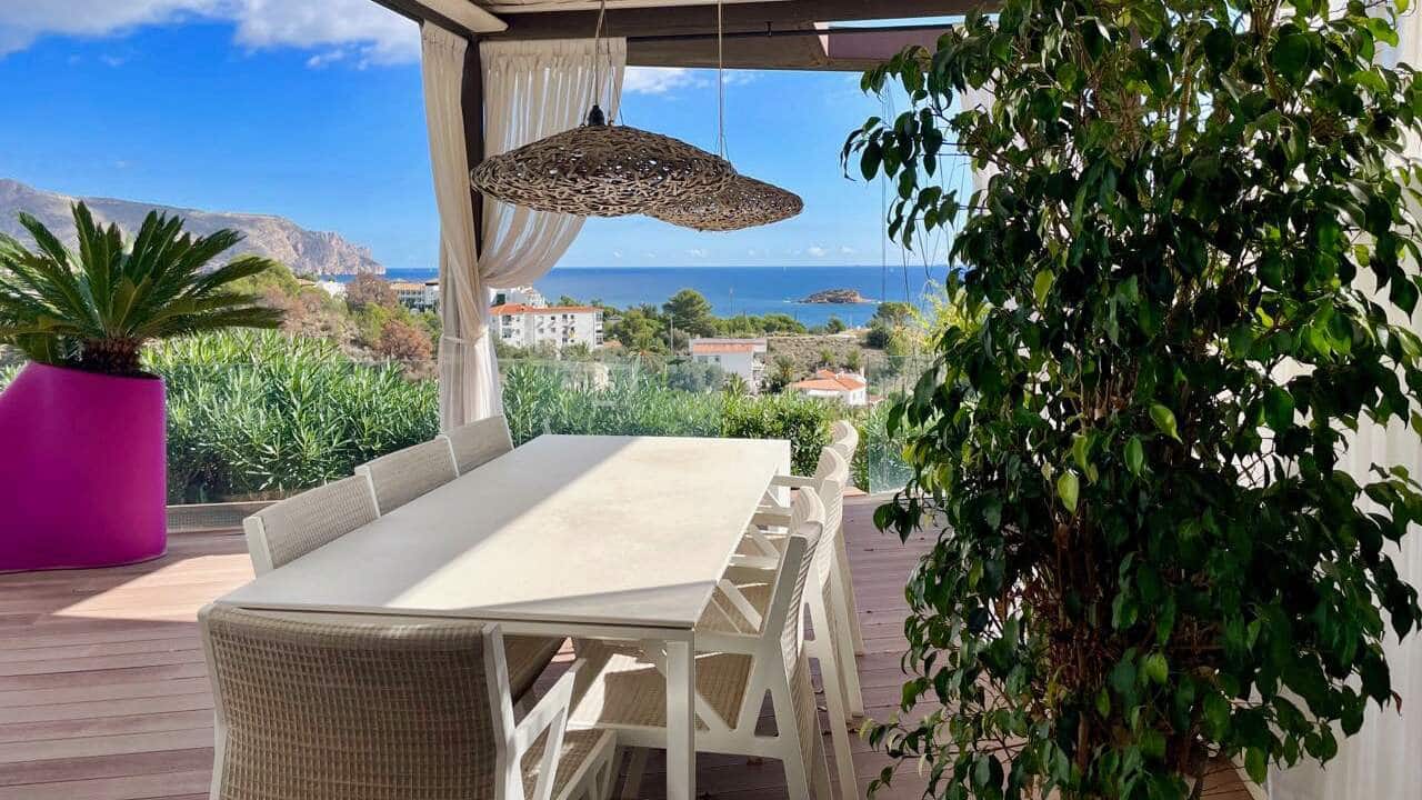 4 sypialnia Willa na sprzedaż w Altea z basenem garażem - 1 800 000 € (Ref: 9494887)