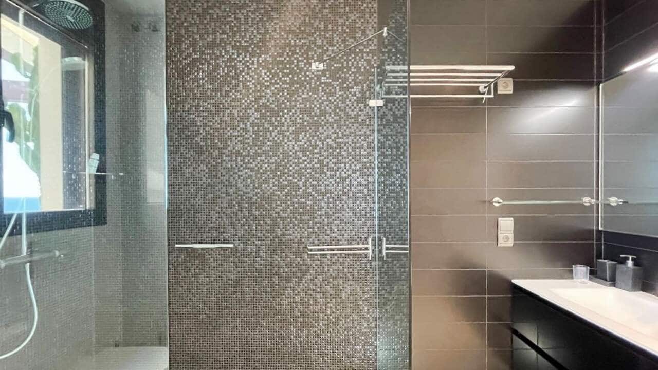 4 sypialnia Willa na sprzedaż w Altea z basenem garażem - 1 800 000 € (Ref: 9494887)