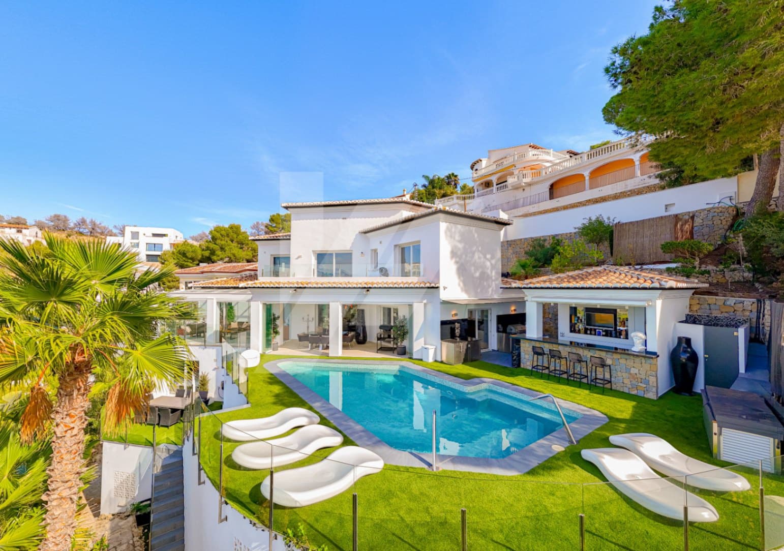 5 bedroom Villa for sale in Moraira with pool garage - € 2,495,000 (Ref: 9494889)