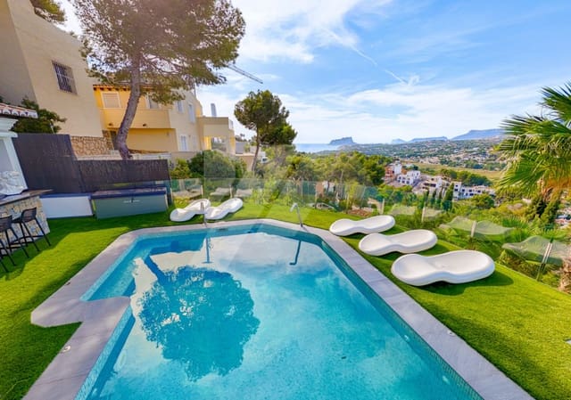 5 soveværelse Villa til salg i Moraira, Teulada-Moraira med swimmingpool garage - € 2.495.000 (Ref: 9494889)