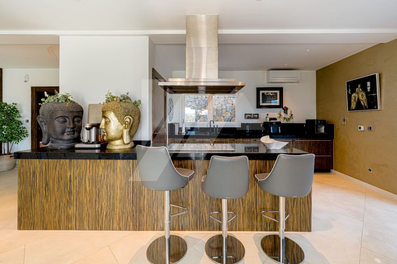 5 bedroom Villa for sale in Moraira with pool garage - € 2,495,000 (Ref: 9494889)