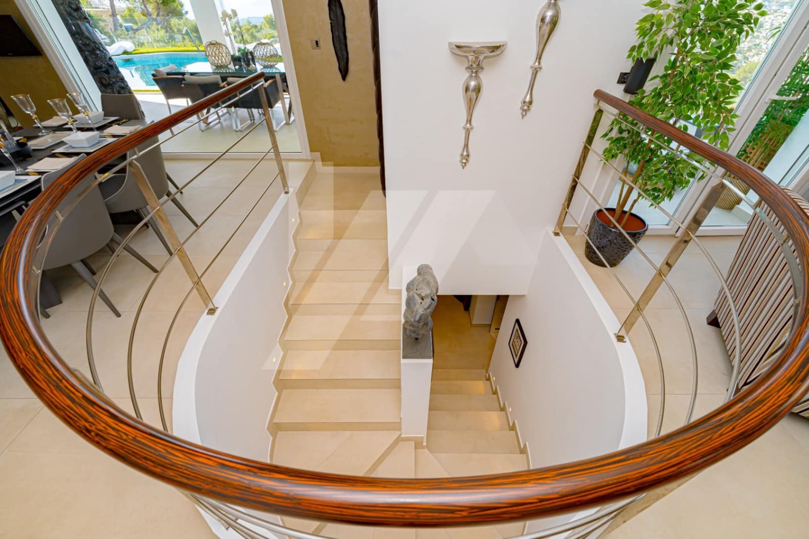 5 bedroom Villa for sale in Moraira with pool garage - € 2,495,000 (Ref: 9494889)
