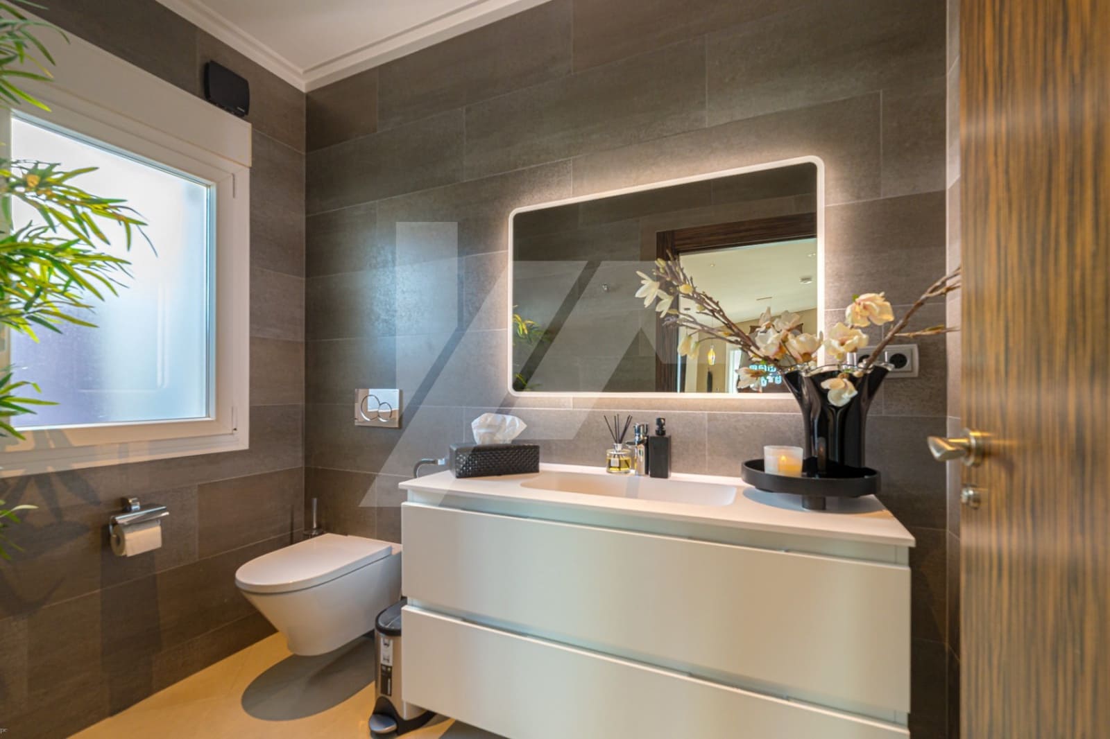 5 bedroom Villa for sale in Moraira with pool garage - € 2,495,000 (Ref: 9494889)