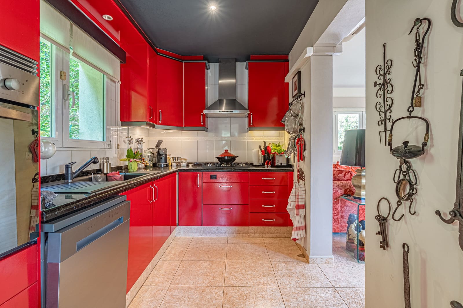 4 bedroom Villa for sale in Altea with pool garage - € 775,000 (Ref: 9494890)