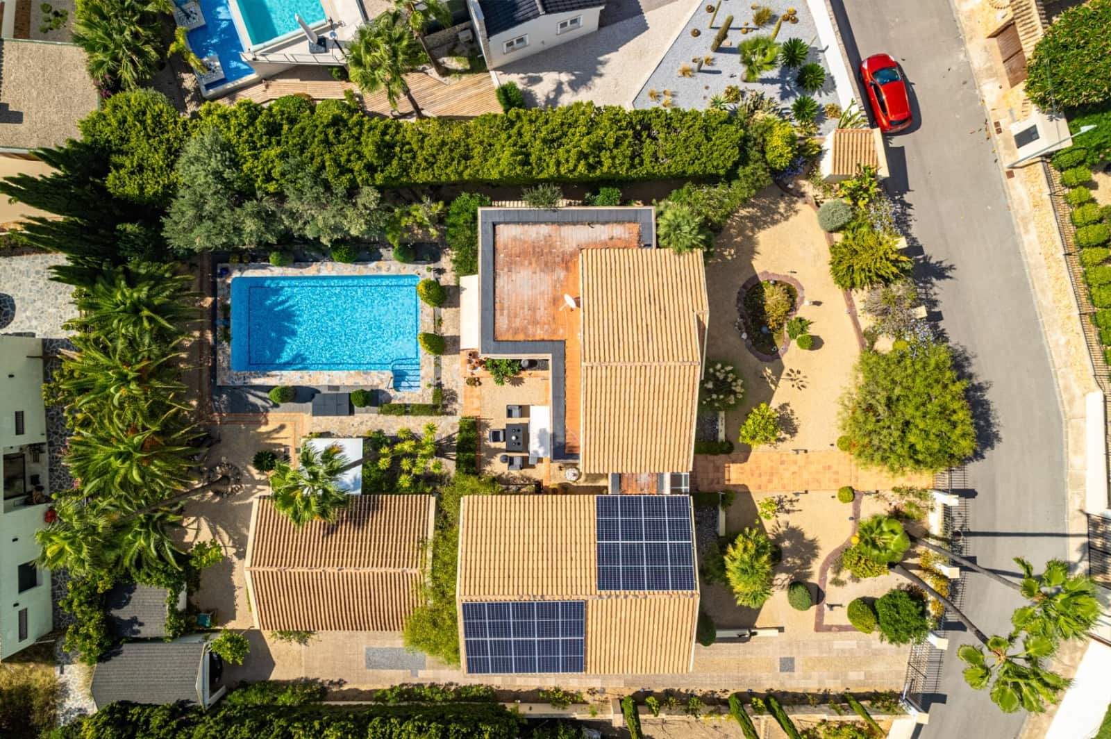 4 bedroom Villa for sale in Altea with pool garage - € 775,000 (Ref: 9494890)