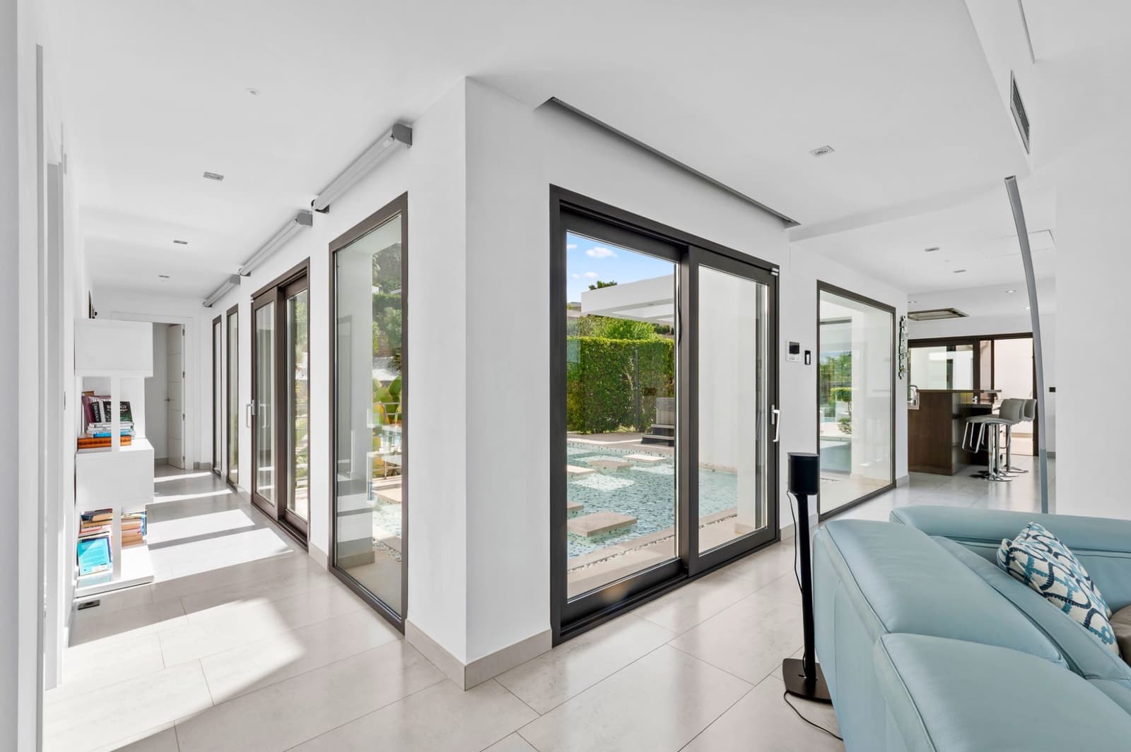 5 bedroom Villa for sale in Javea / Xabia with pool garage - € 2,350,000 (Ref: 9494891)