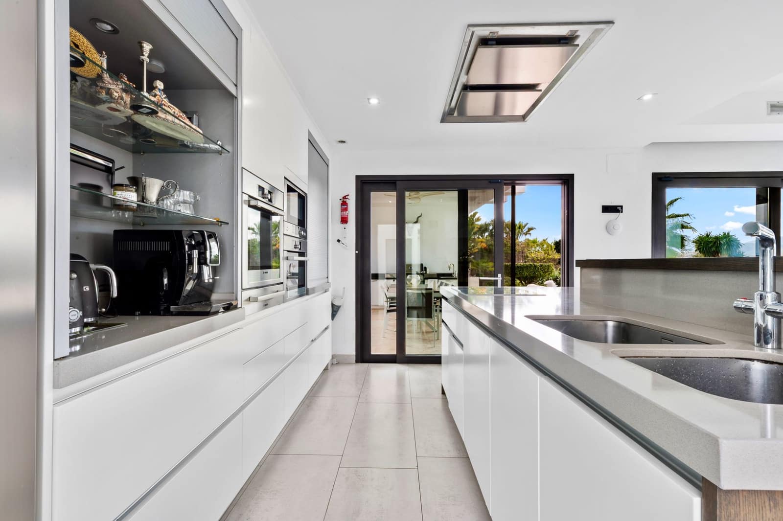 5 bedroom Villa for sale in Javea / Xabia with pool garage - € 2,350,000 (Ref: 9494891)