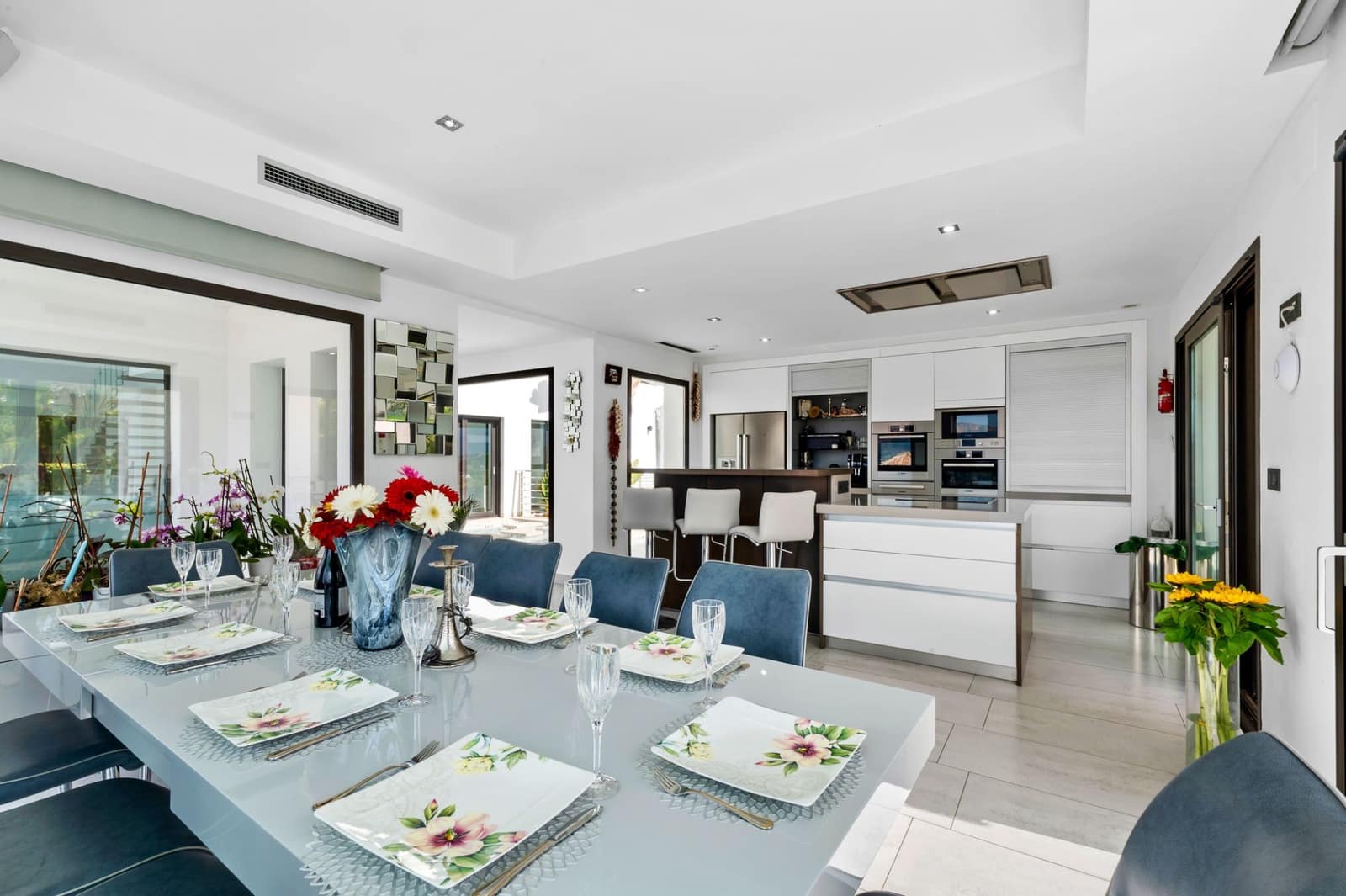 5 bedroom Villa for sale in Javea / Xabia with pool garage - € 2,350,000 (Ref: 9494891)