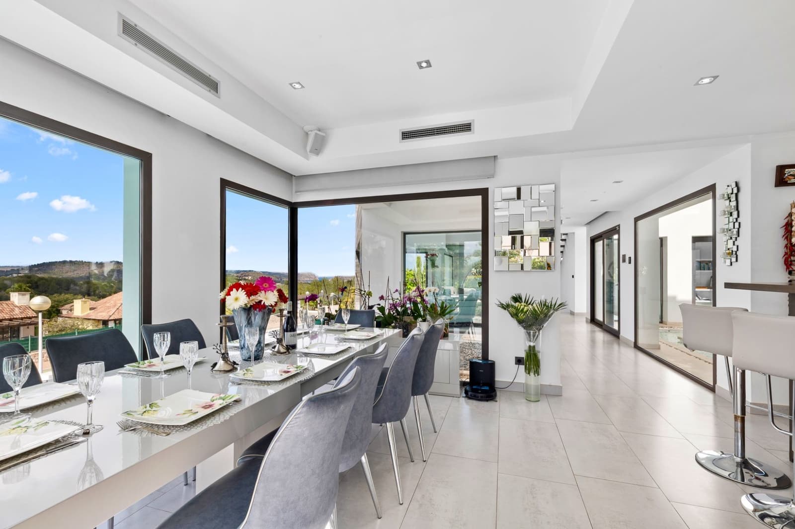 5 bedroom Villa for sale in Javea / Xabia with pool garage - € 2,350,000 (Ref: 9494891)