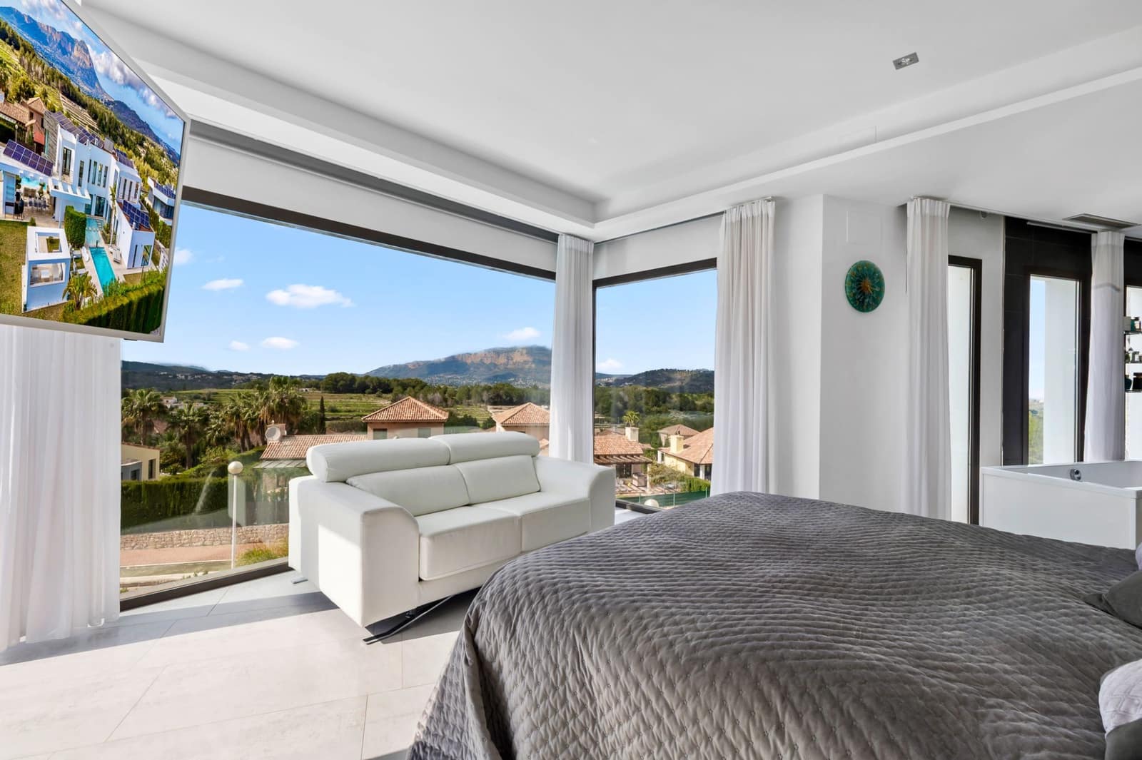 5 bedroom Villa for sale in Javea / Xabia with pool garage - € 2,350,000 (Ref: 9494891)