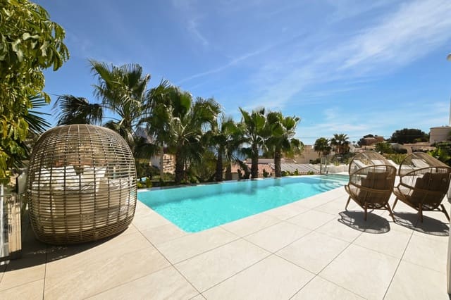 4 soveværelse Villa til salg i Calpe / Calp med swimmingpool garage - € 2.800.000 (Ref: 9494894)
