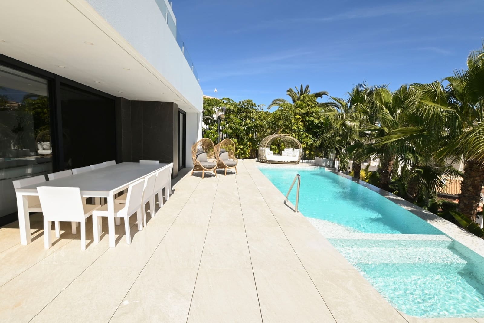 4 soveværelse Villa til salg i Calpe / Calp med swimmingpool garage - € 2.800.000 (Ref: 9494894)