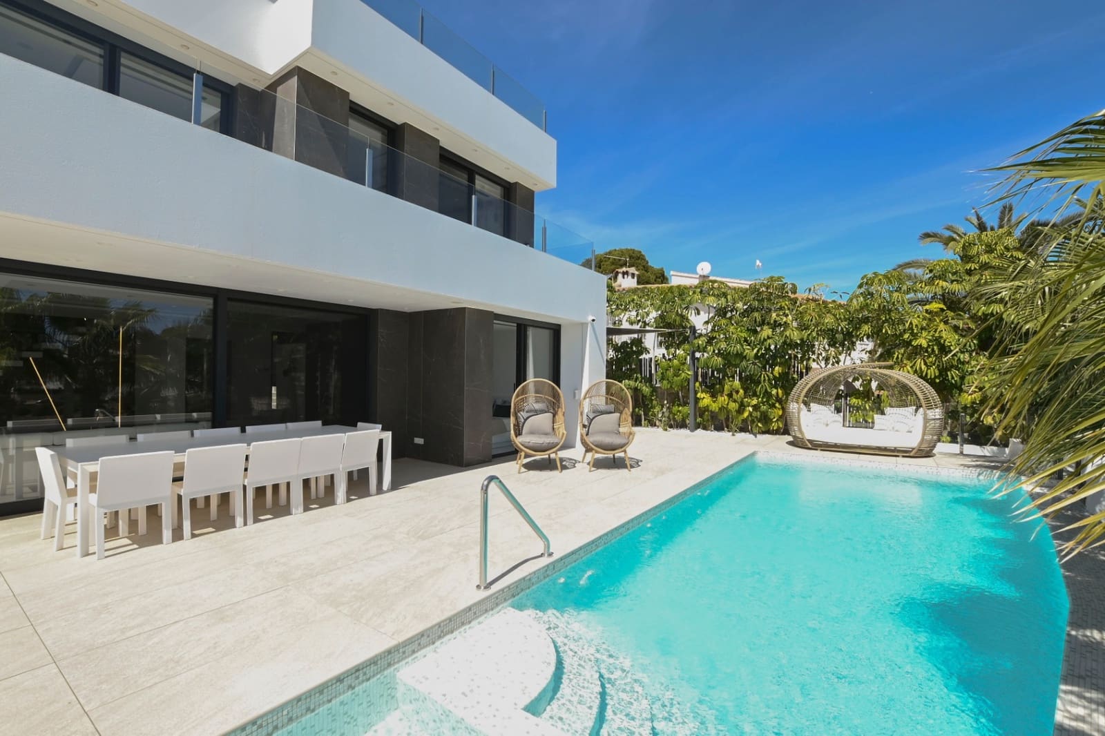 4 soveværelse Villa til salg i Calpe / Calp med swimmingpool garage - € 2.800.000 (Ref: 9494894)