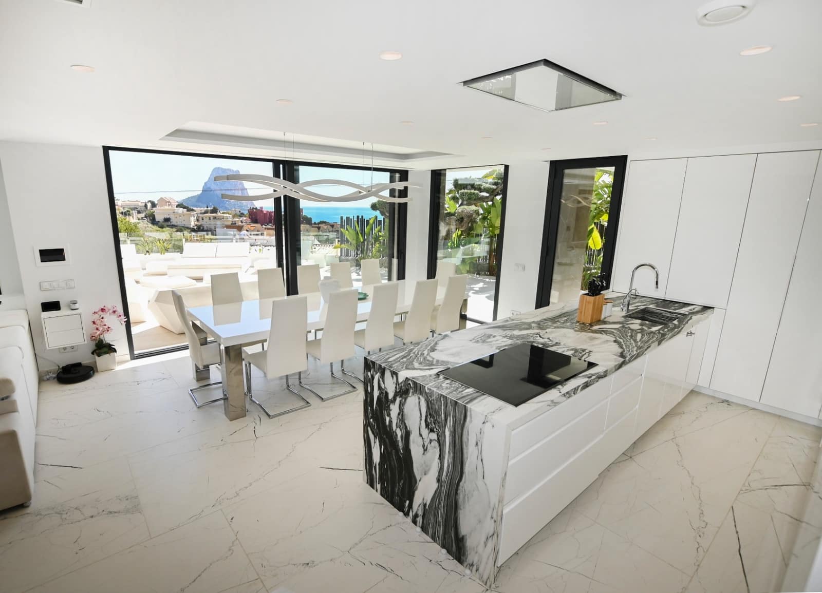 4 soveværelse Villa til salg i Calpe / Calp med swimmingpool garage - € 2.800.000 (Ref: 9494894)