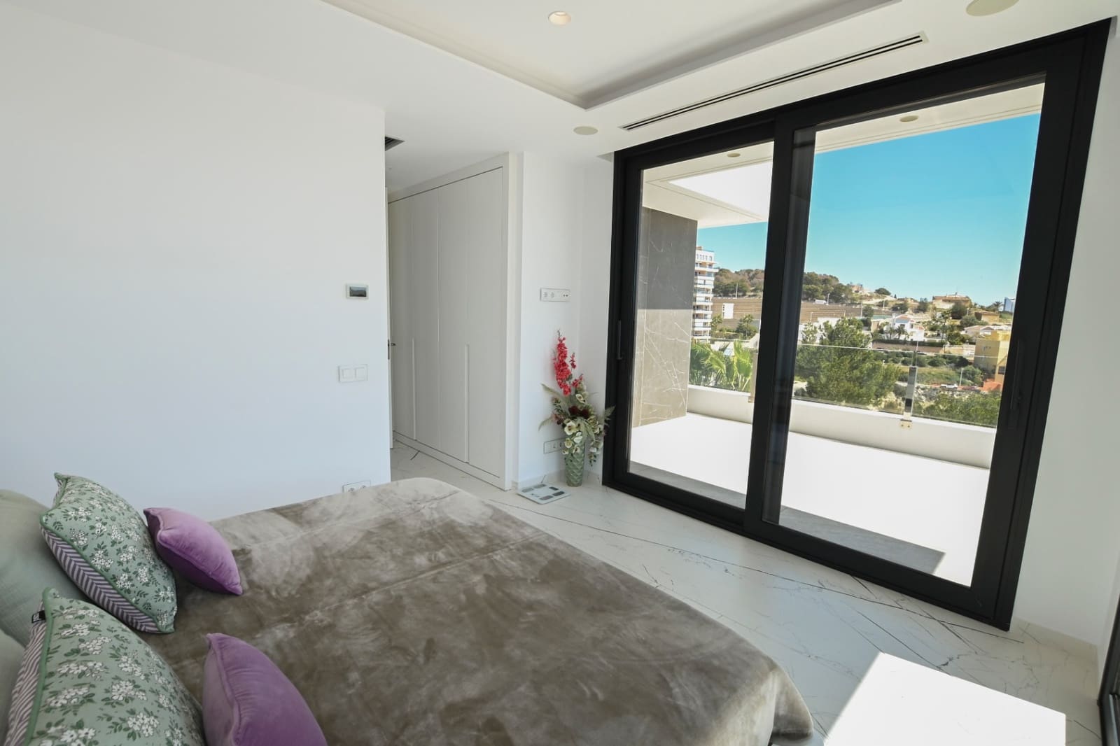 4 soveværelse Villa til salg i Calpe / Calp med swimmingpool garage - € 2.800.000 (Ref: 9494894)