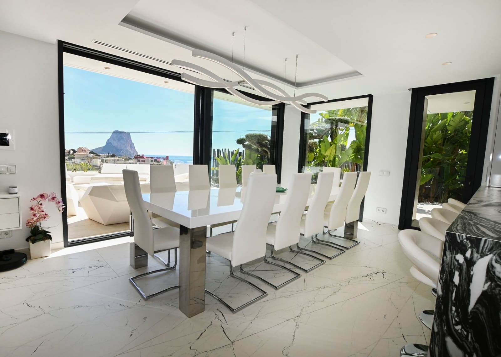 4 soveværelse Villa til salg i Calpe / Calp med swimmingpool garage - € 2.800.000 (Ref: 9494894)