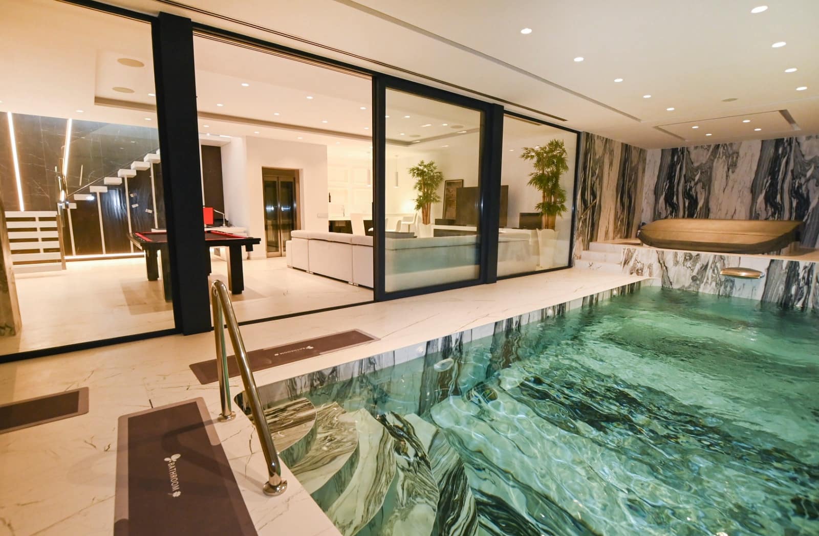 4 soveværelse Villa til salg i Calpe / Calp med swimmingpool garage - € 2.800.000 (Ref: 9494894)