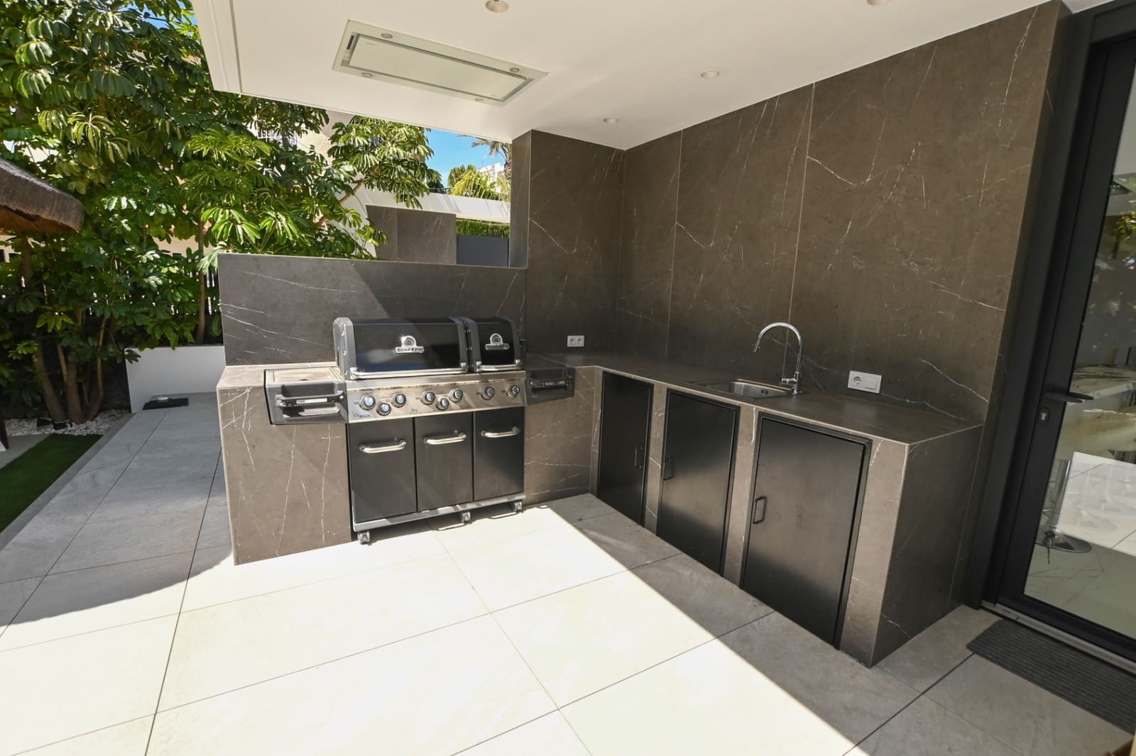 4 soveværelse Villa til salg i Calpe / Calp med swimmingpool garage - € 2.800.000 (Ref: 9494894)