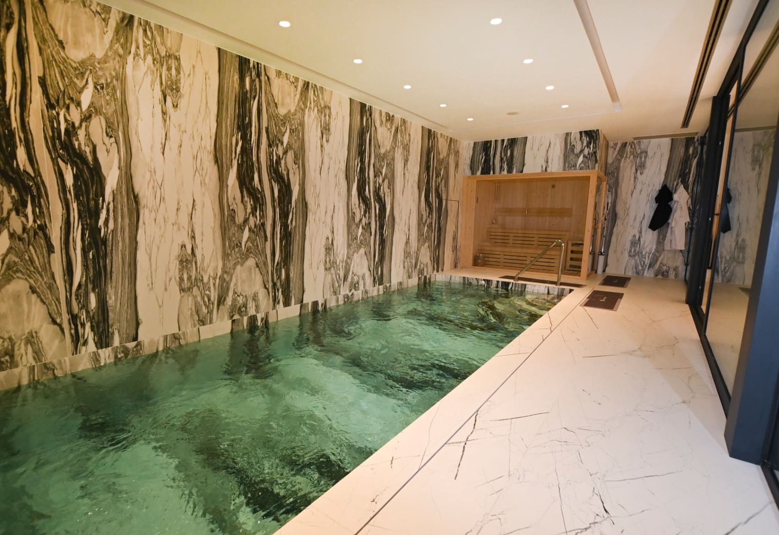 4 soveværelse Villa til salg i Calpe / Calp med swimmingpool garage - € 2.800.000 (Ref: 9494894)