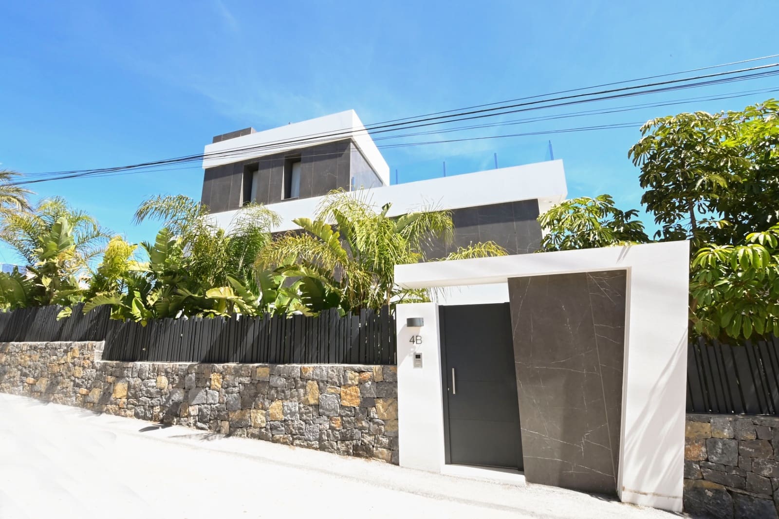 4 soveværelse Villa til salg i Calpe / Calp med swimmingpool garage - € 2.800.000 (Ref: 9494894)