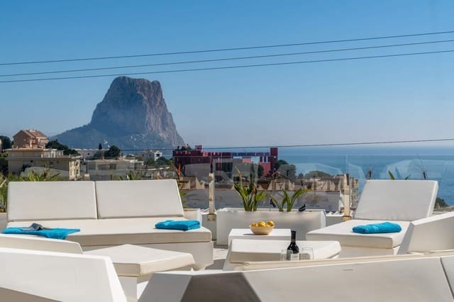 4 soveværelse Villa til salg i Calpe / Calp med swimmingpool garage - € 2.990.000 (Ref: 9494894)
