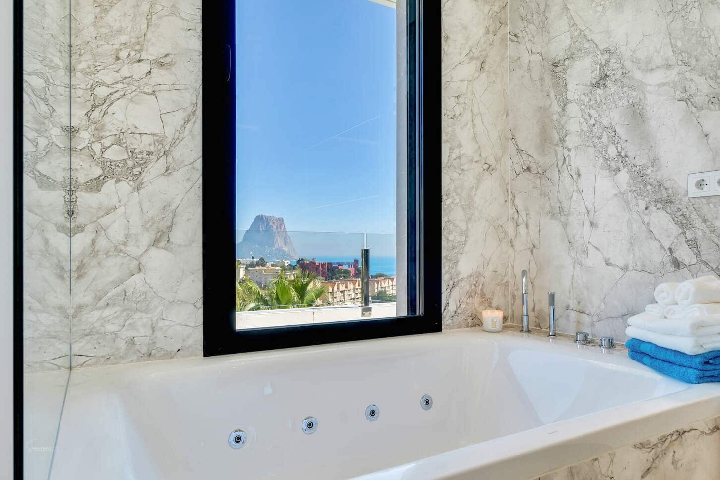 4 Zimmer Villa zu verkaufen in Calpe / Calp mit Pool Garage - 2.990.000 € (Ref: 9494894)