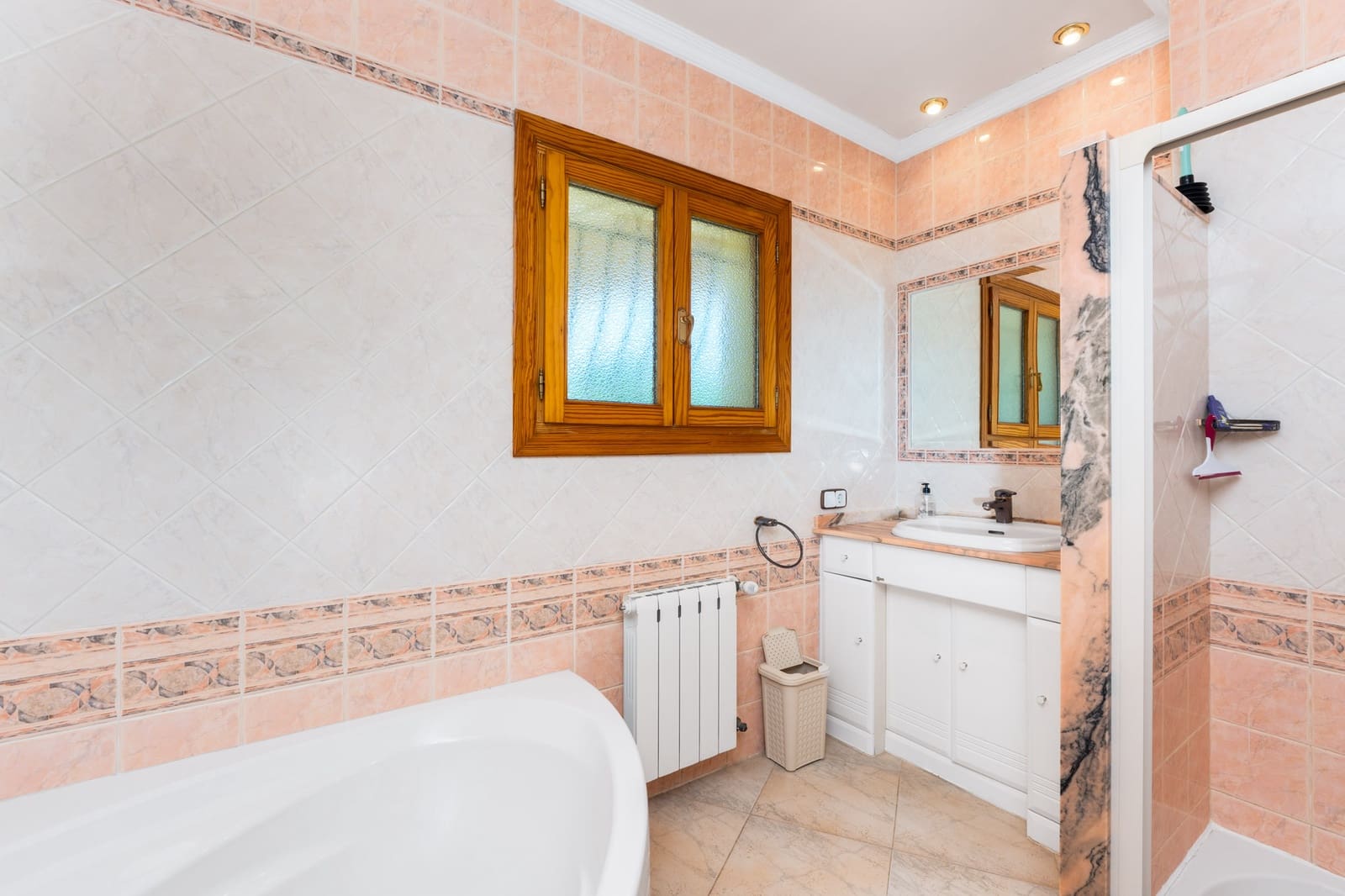 4 chambre Villa/Maison à vendre à Calpe / Calp avec piscine garage - 849 000 € (Ref: 9494895)