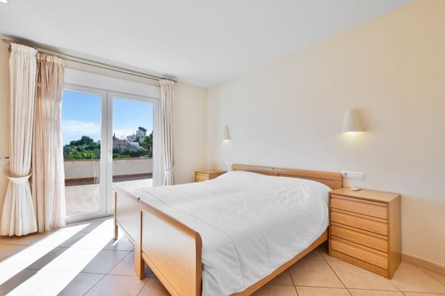 3 soveværelse Villa til salg i Benissa med swimmingpool garage - € 895.000 (Ref: 9494896)