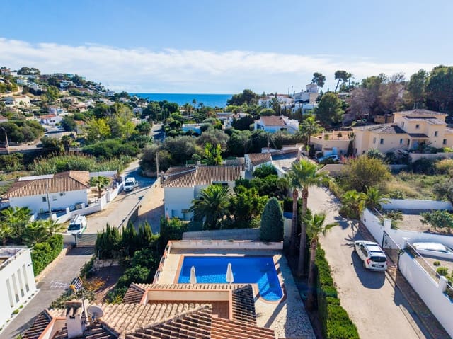 3 soveværelse Villa til salg i Benissa med swimmingpool garage - € 895.000 (Ref: 9494896)