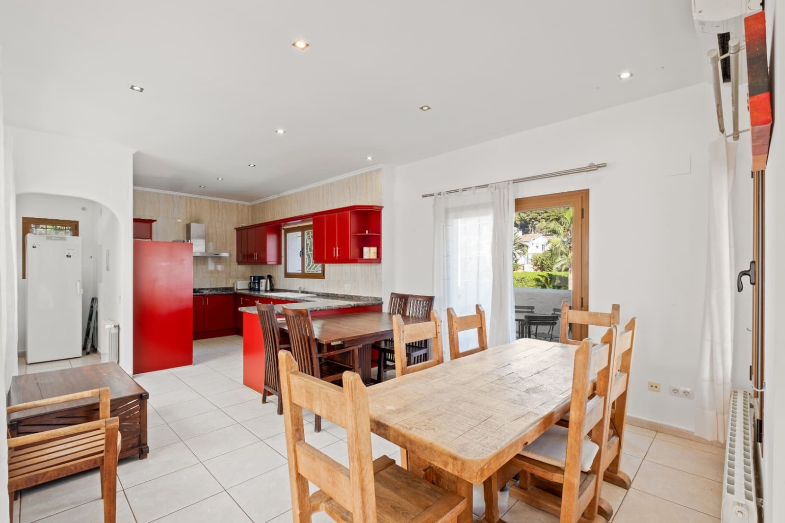 10 bedroom Villa for sale in Moraira with pool garage - € 895,000 (Ref: 9494897)