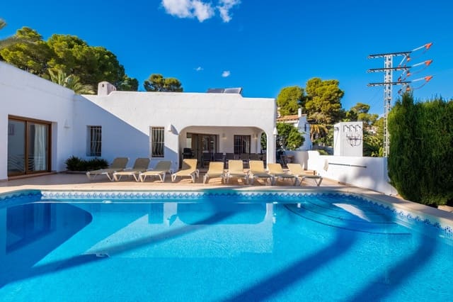 10 makuuhuone Huvila myytävänä paikassa Moraira, Teulada-Moraira mukana uima-altaan 
autotalli - 895 000 € (Ref: 9494897)