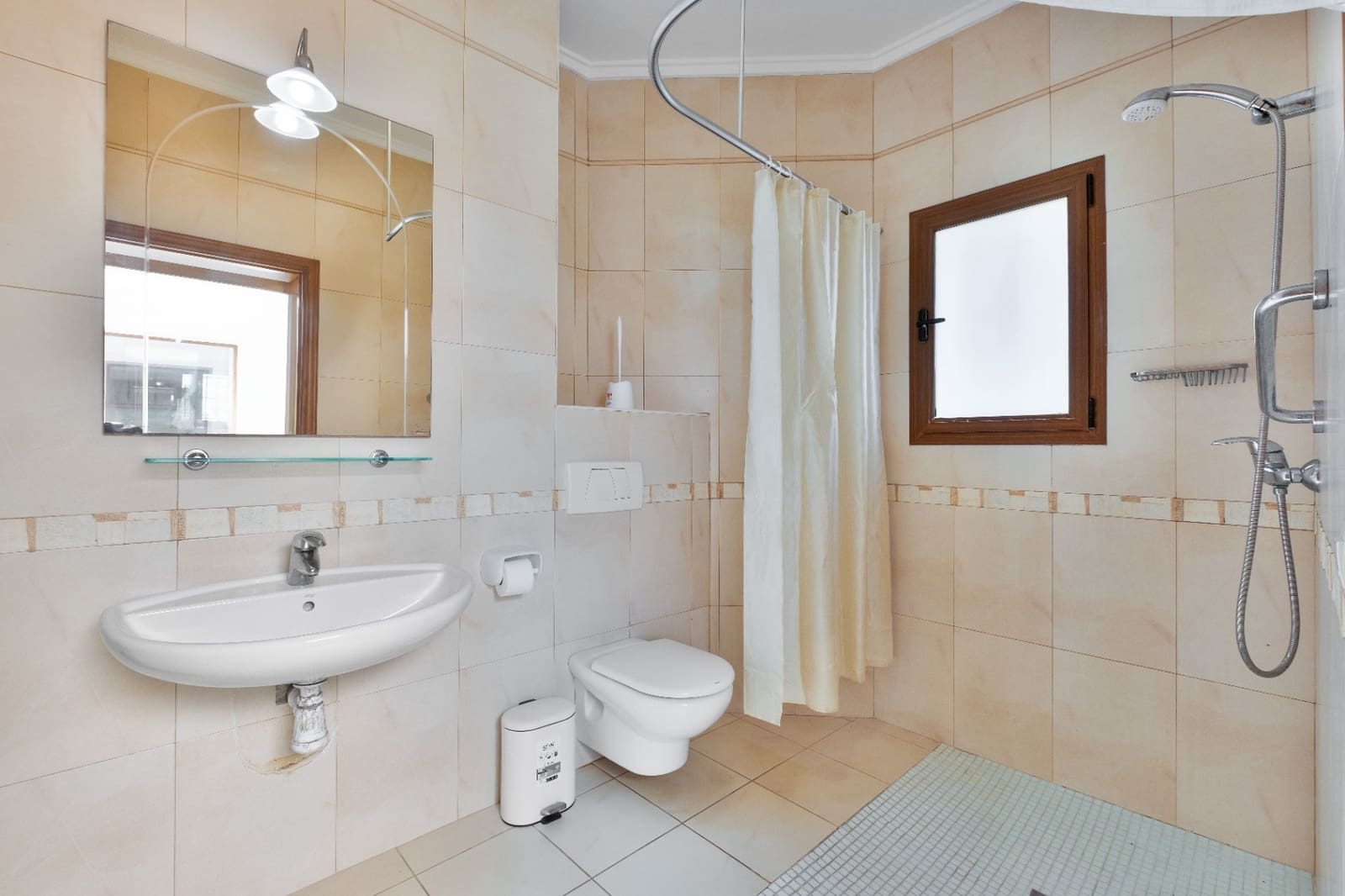 10 bedroom Villa for sale in Moraira with pool garage - € 895,000 (Ref: 9494897)