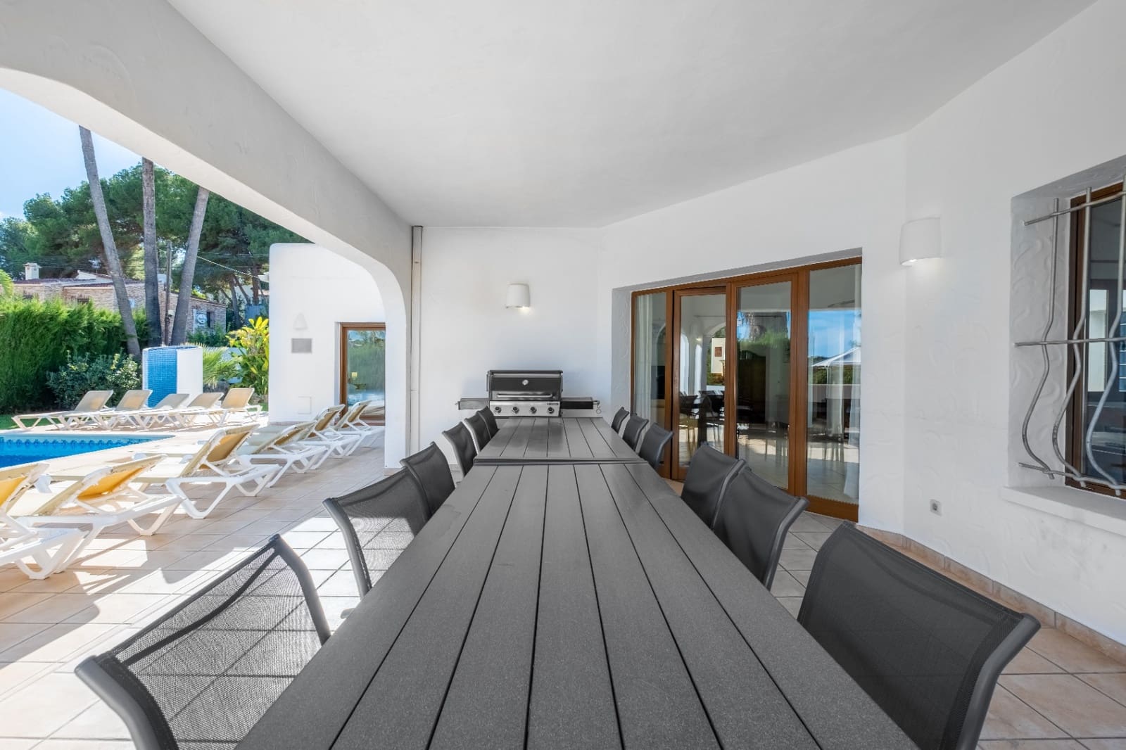 10 bedroom Villa for sale in Moraira with pool garage - € 895,000 (Ref: 9494897)