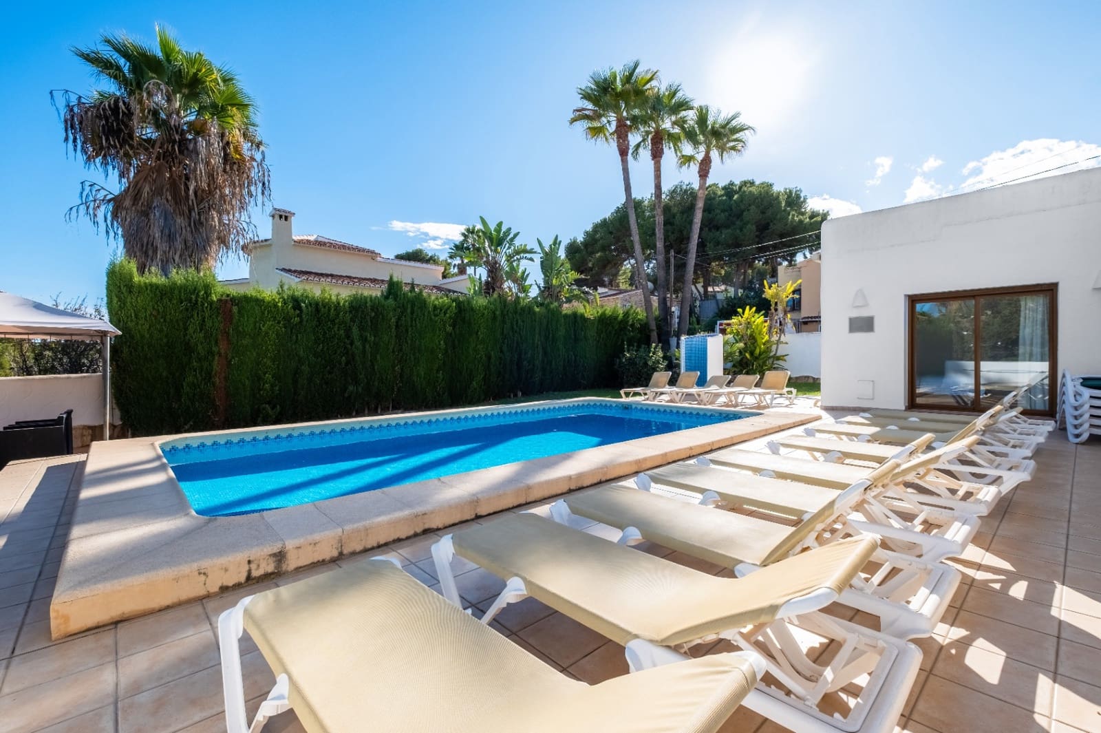 10 bedroom Villa for sale in Moraira with pool garage - € 895,000 (Ref: 9494897)