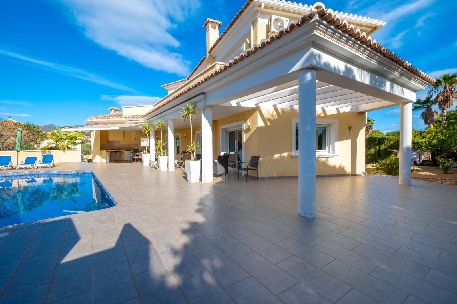 3 bedroom Villa for sale in Calpe / Calp with pool garage - € 995,000 (Ref: 9494898)