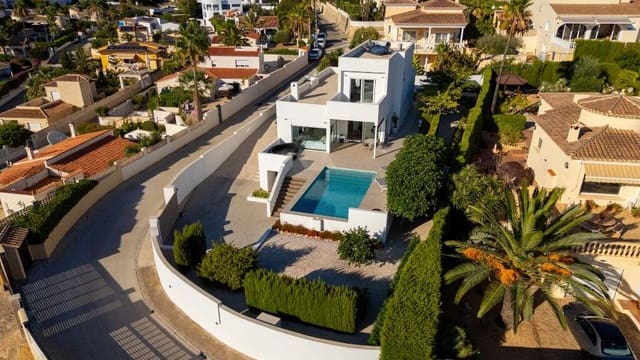 4 chambre Villa/Maison à vendre à Calpe / Calp avec piscine garage - 1 380 000 € (Ref: 9494899)